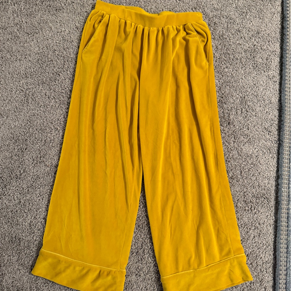 Anthropologie Velvet Golden Yellow Wide Leg Relaxed Fit Women’s Pant Size M